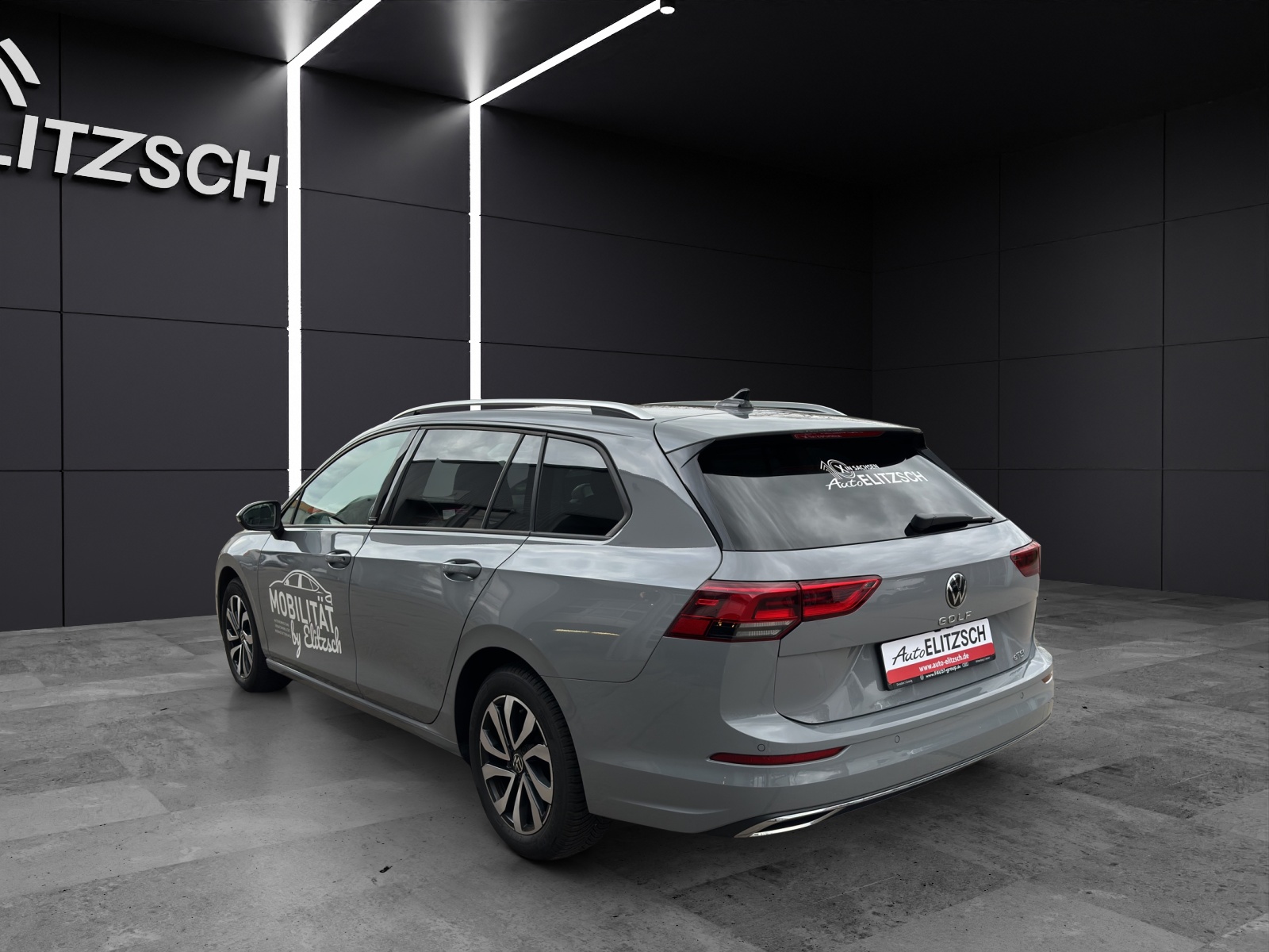Fahrzeugabbildung Volkswagen Golf VIII Variant eTSI Active DSG NAVI AppConnect