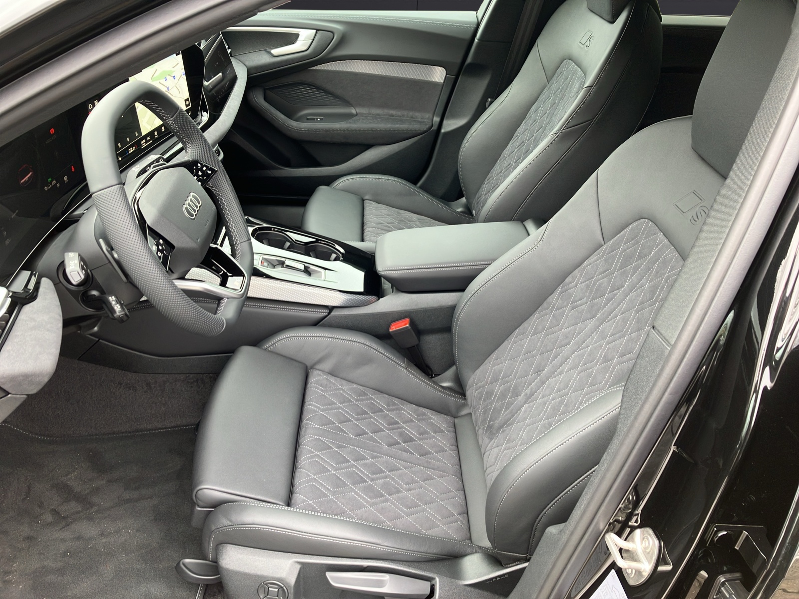 Fahrzeugabbildung Audi Audi A5 Avant TFSI quattro 150 kW edition one