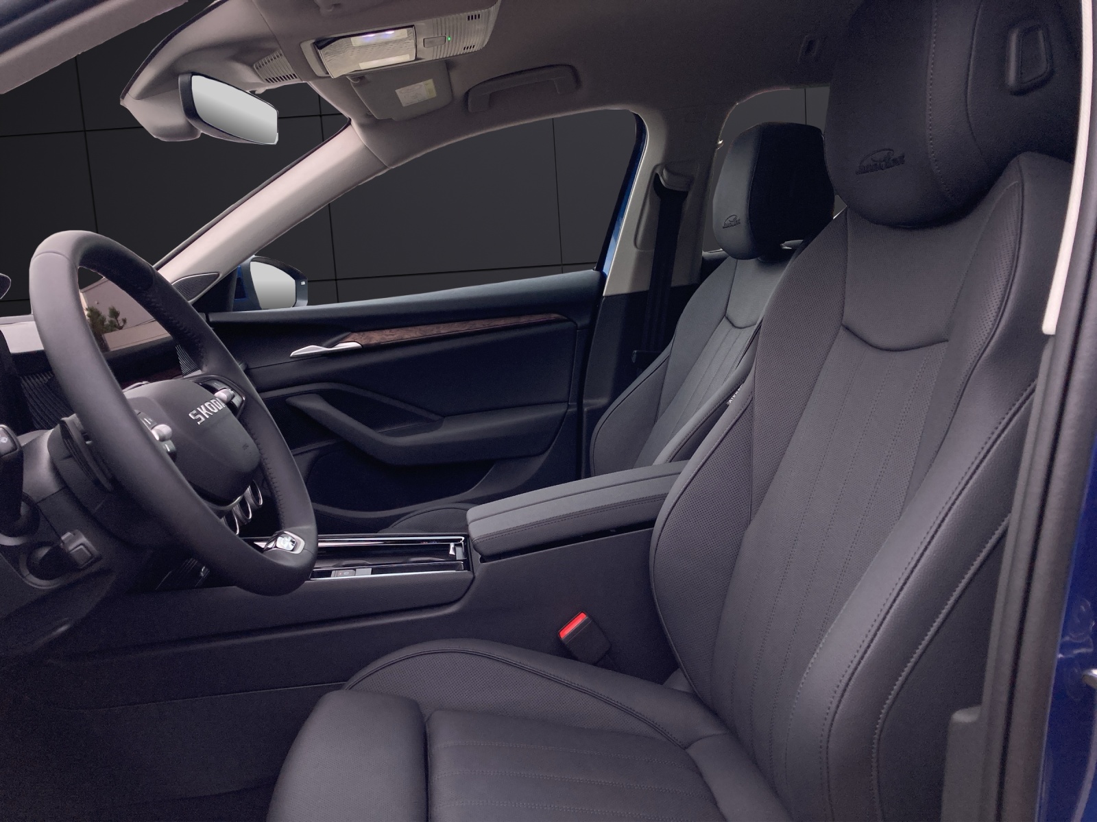 Fahrzeugabbildung SKODA Superb Combi L&K 2.0 TDI 142kW 4x4 L&K Matrix, Standheizung, AHZV