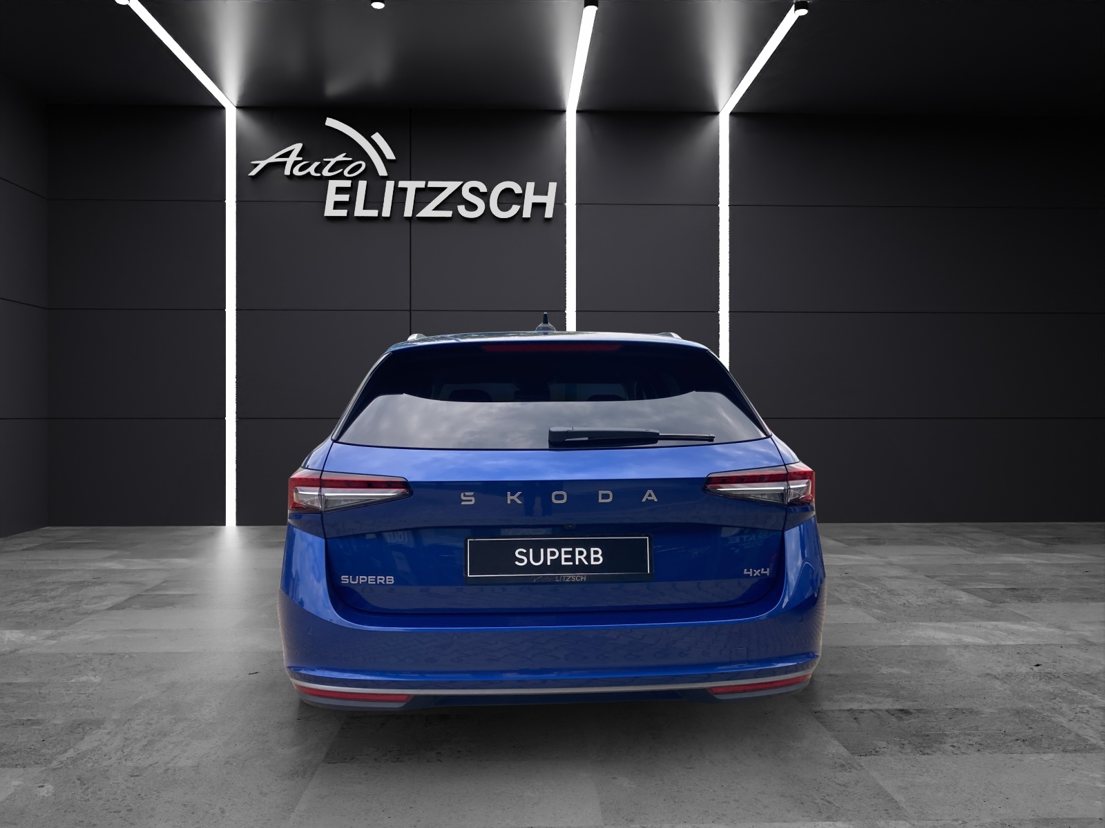 Fahrzeugabbildung SKODA Superb Combi L&K 2.0 TDI 142kW 4x4 L&K Matrix, Standheizung, AHZV