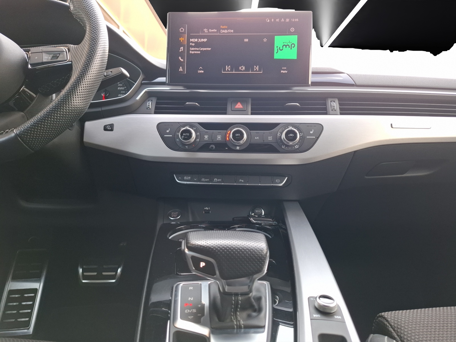 Fahrzeugabbildung Audi A5 Sportback 45 TFSI S-line S-tronic quattro Standhzg. Matrix AHK Navi B&O SH