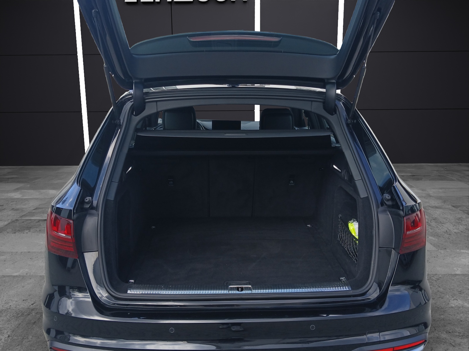 Fahrzeugabbildung Audi A4 Avant 35 TFSI advanced S-tronic LED Navi Leder ACC RFK SH