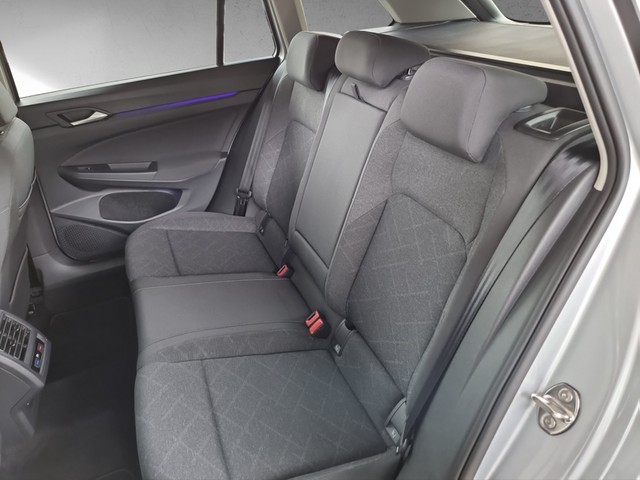 Fahrzeugabbildung Volkswagen Golf VIII Variant TDI DSG LED AHK Navi AID ACC PDC SH LM