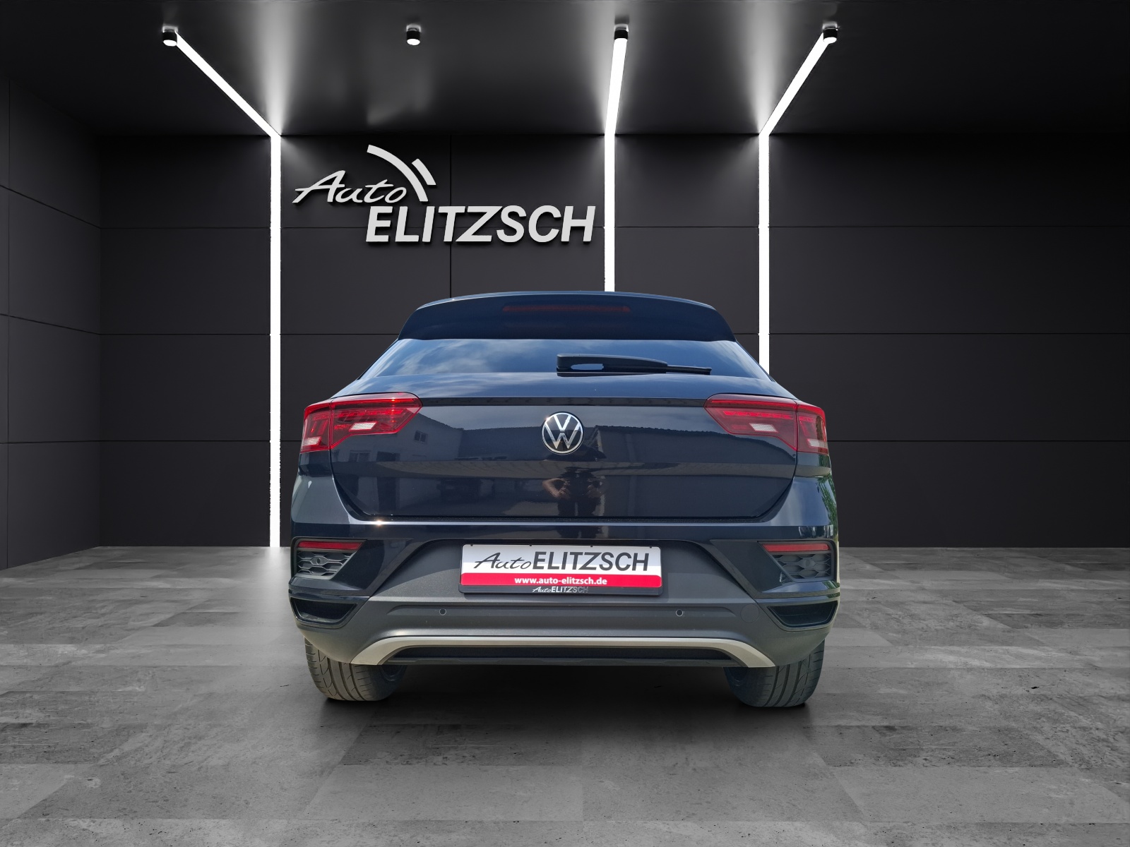 Fahrzeugabbildung Volkswagen T-Roc TSI Sport DSG LED AHK CarPlay ACC RFK SH 19