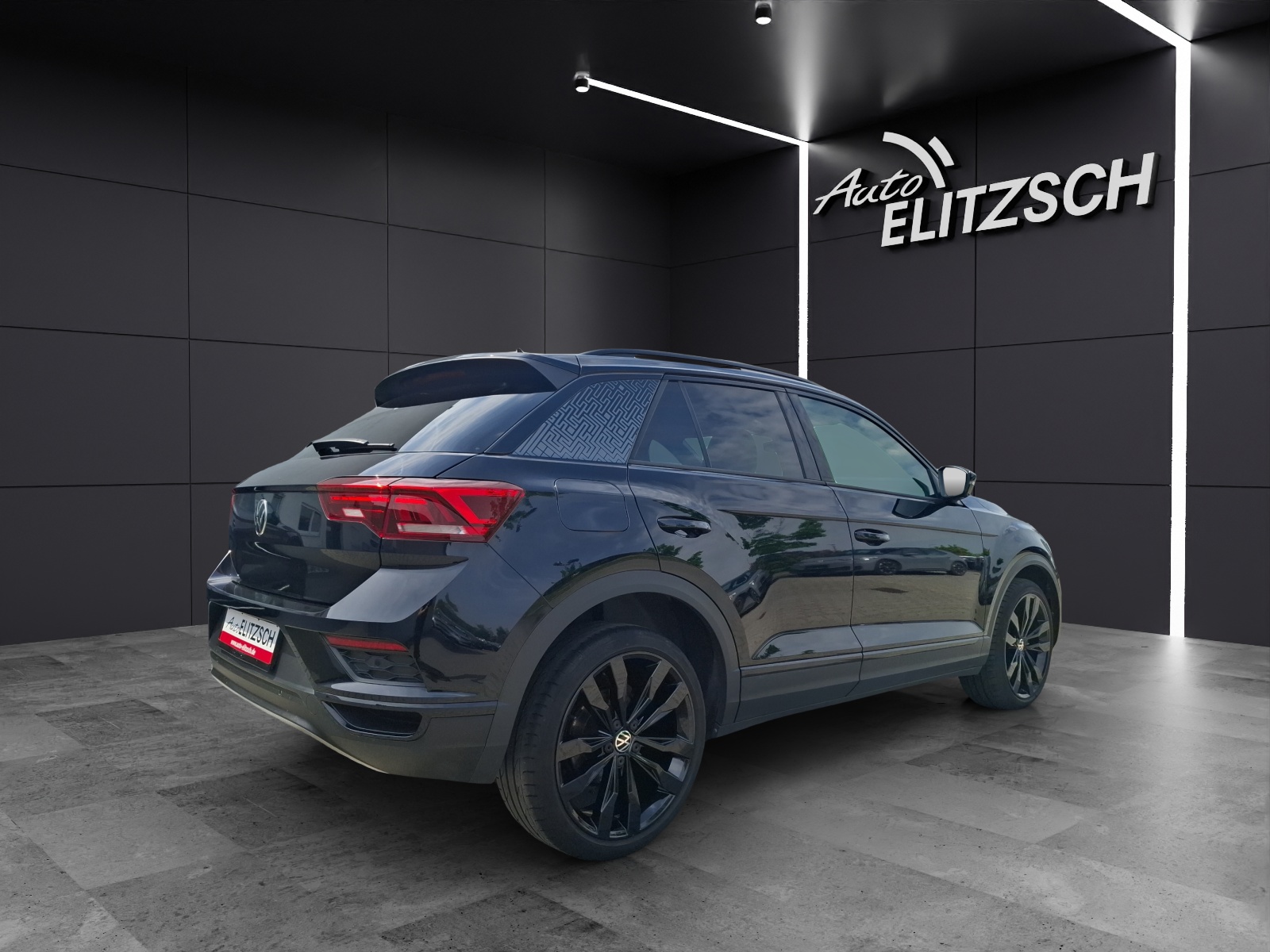 Fahrzeugabbildung Volkswagen T-Roc TSI Sport DSG LED AHK CarPlay ACC RFK SH 19