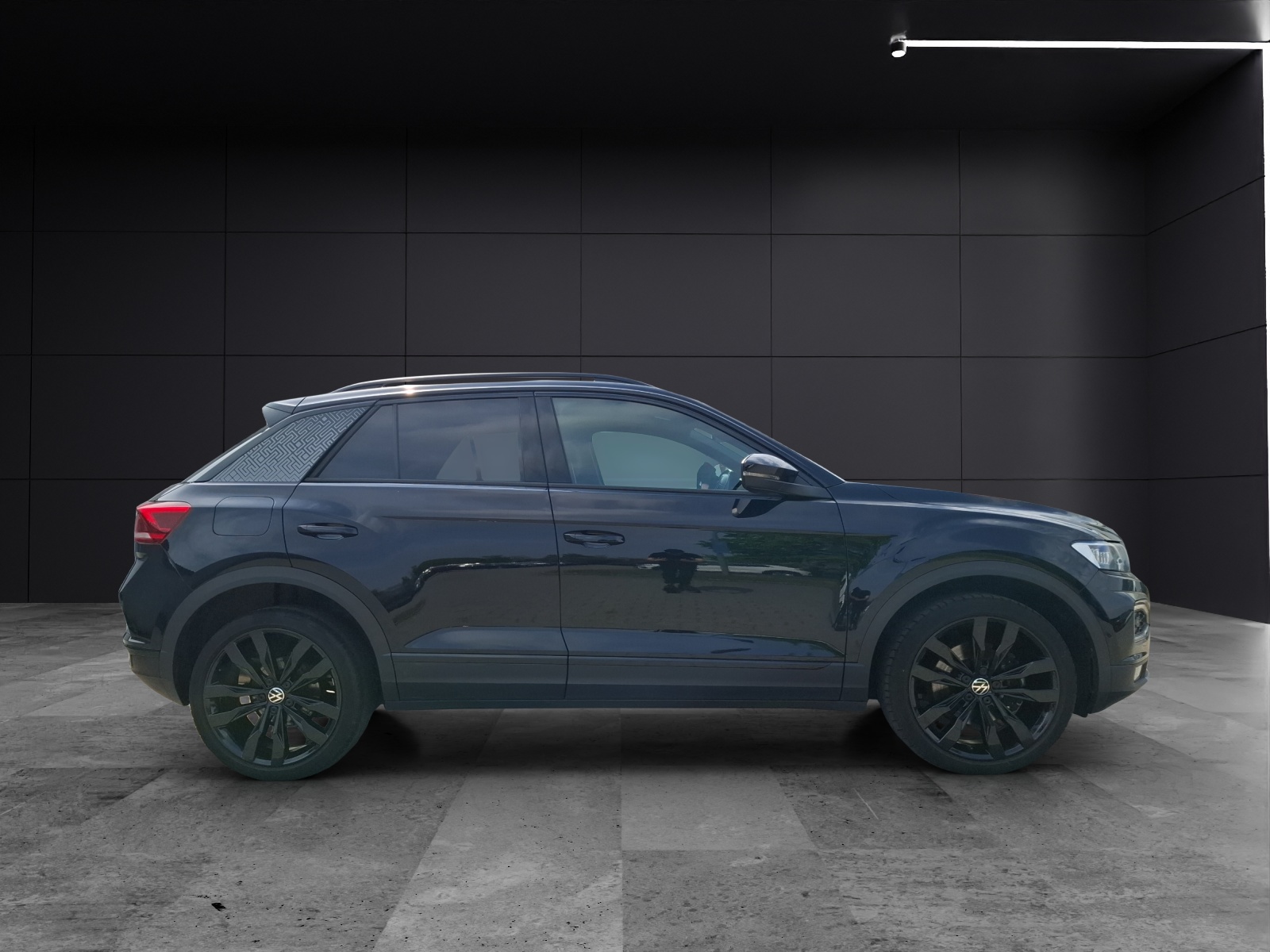 Fahrzeugabbildung Volkswagen T-Roc TSI Sport DSG LED AHK CarPlay ACC RFK SH 19
