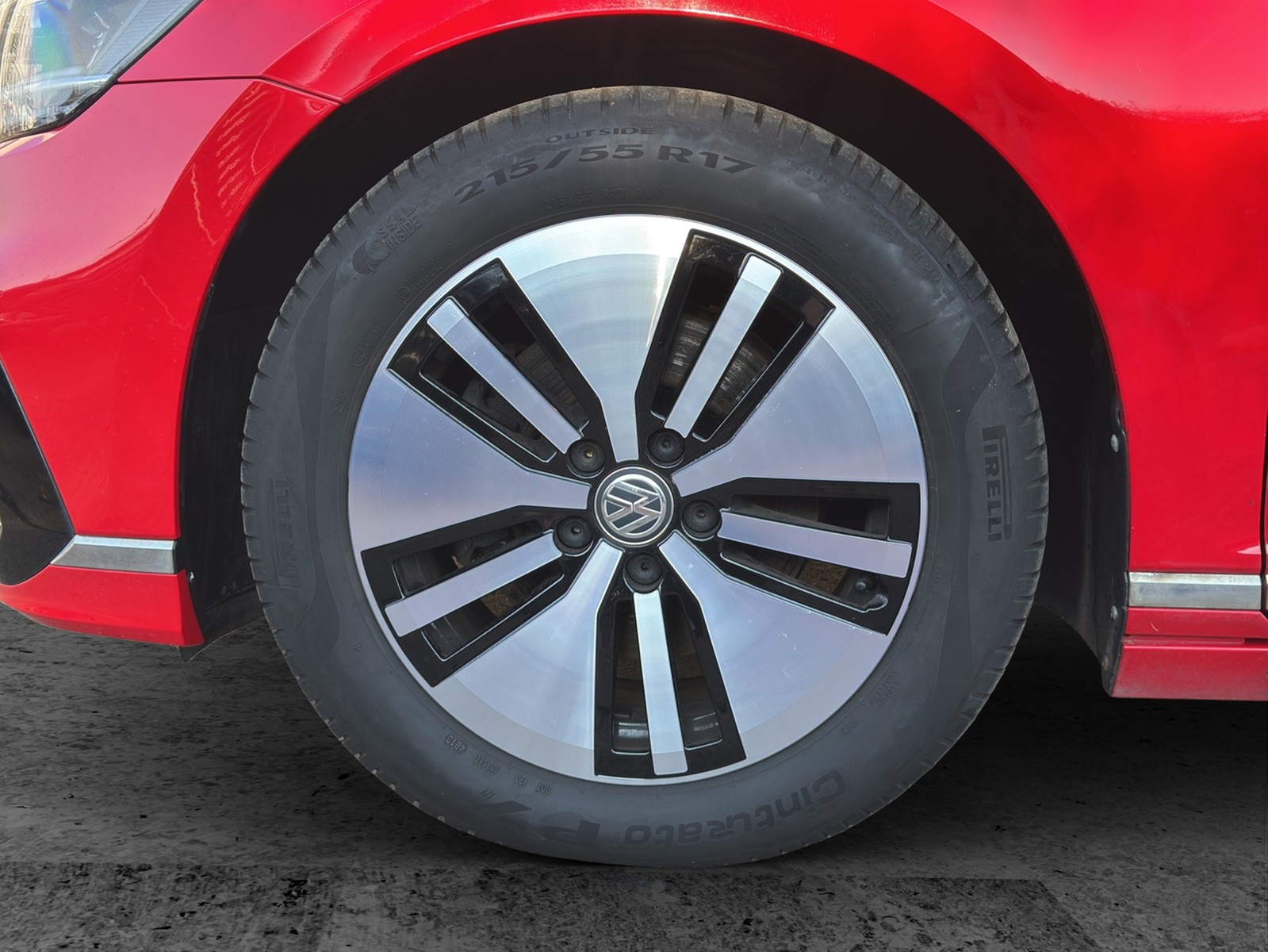 Fahrzeugabbildung Volkswagen Passat Variant GTE LED ACC AHK NAVI