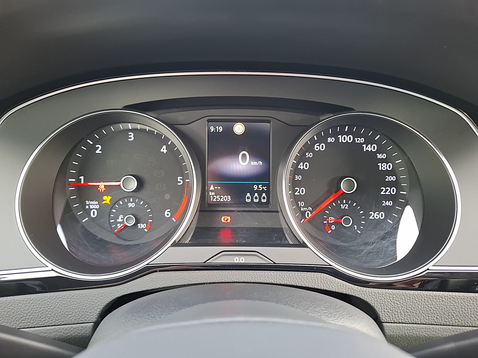 Fahrzeugabbildung Volkswagen Passat Variant TDI Business Matrix AHK Navi ACC RFK SH