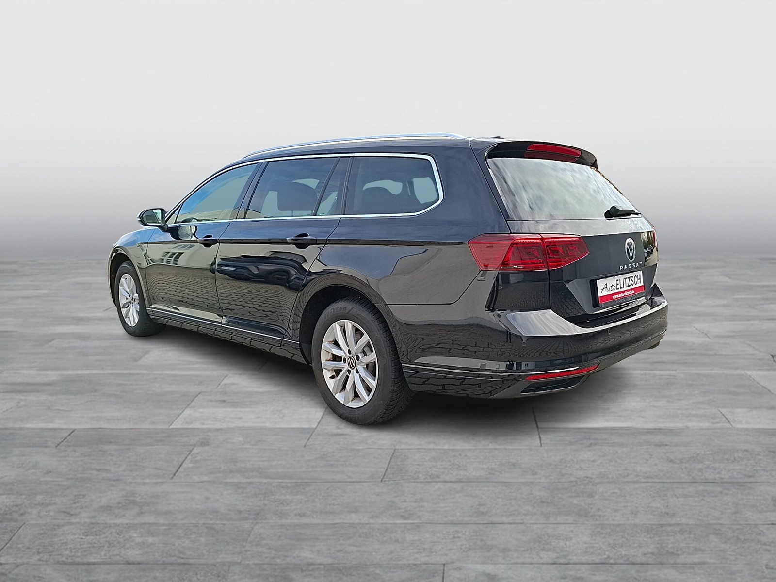 Fahrzeugabbildung Volkswagen Passat Variant TDI Business Matrix AHK Navi ACC RFK SH