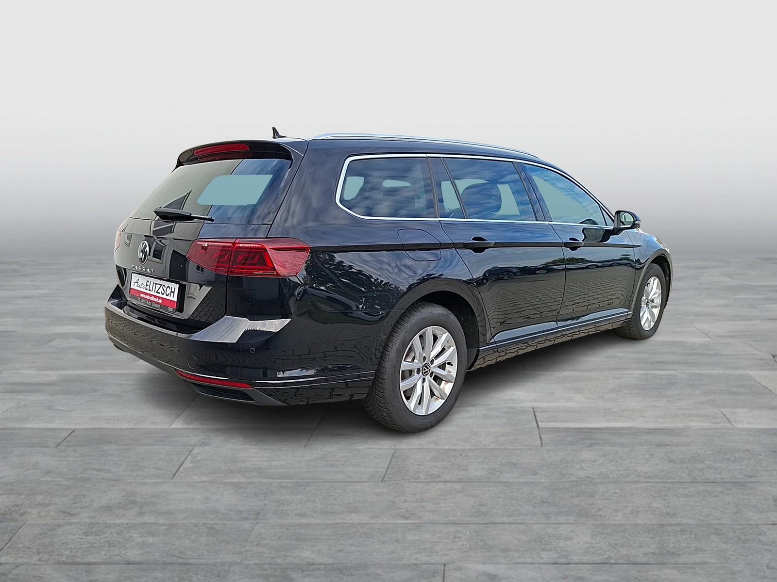 Fahrzeugabbildung Volkswagen Passat Variant TDI Business Matrix AHK Navi ACC RFK SH
