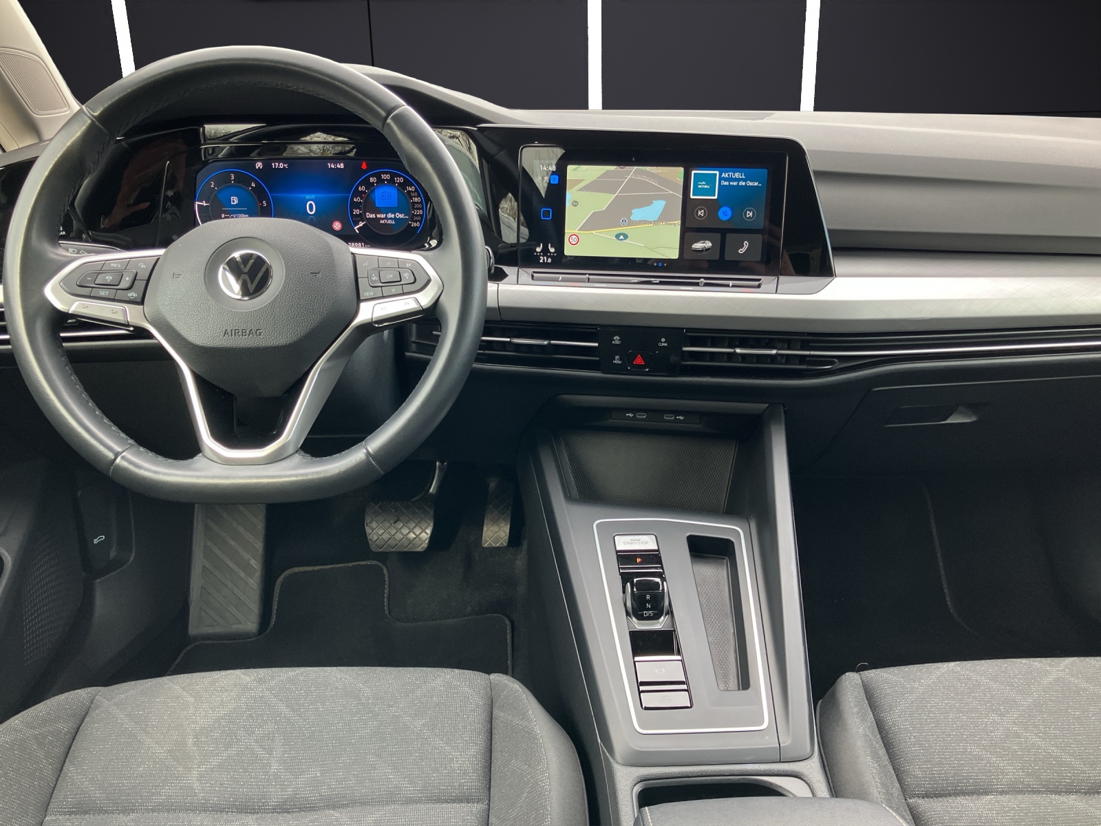 Fahrzeugabbildung Volkswagen Golf VIII Variant Life TDI DSG LED SH PDC Ambiente WeConnect Navi Klima