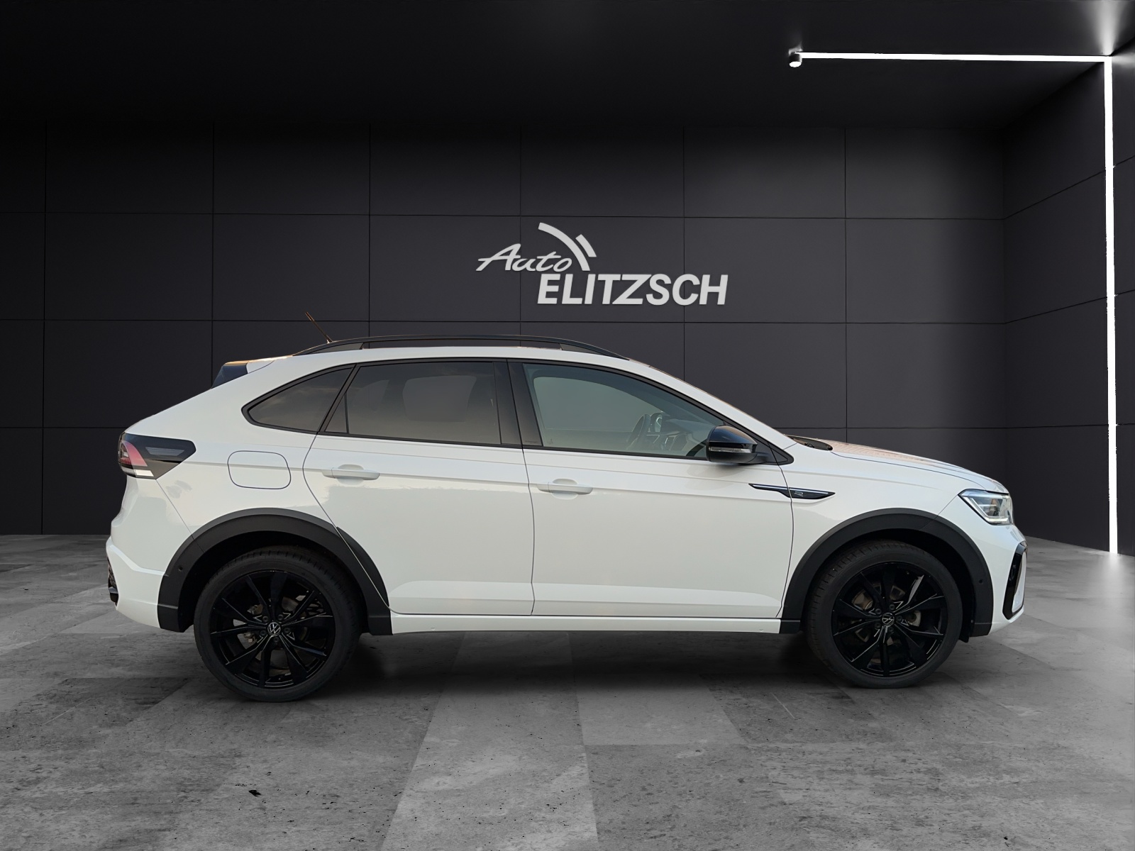 Fahrzeugabbildung Volkswagen Taigo R-Line TSI DSG Matrix RFK AppCon ACC SH NAVI R-Line TSI DSG Matrix RFK AppCon ACC SH NAVI