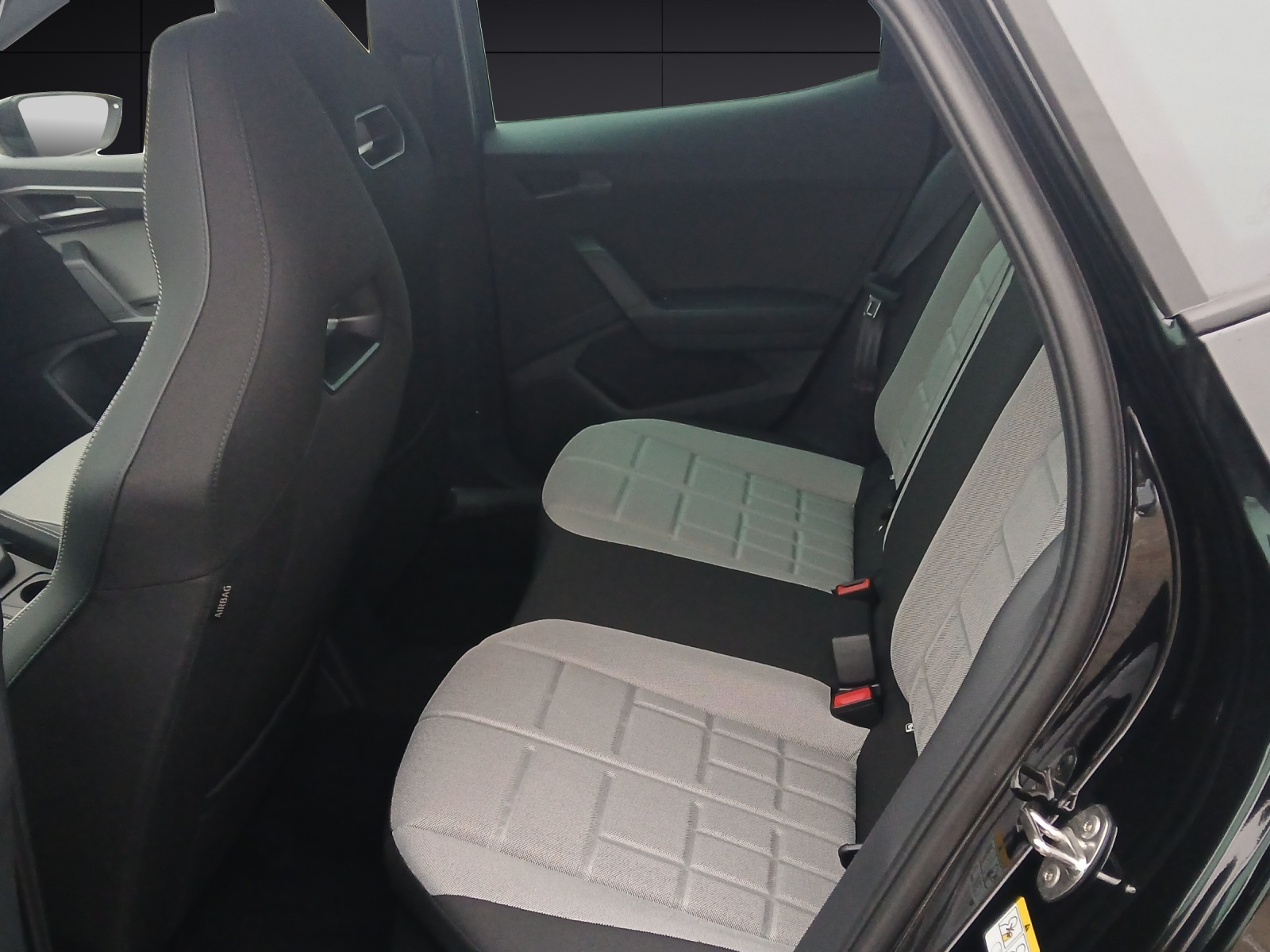 Fahrzeugabbildung SEAT Ibiza FR 1.0 TSI Voll-LED Navi ACC Kessy SH