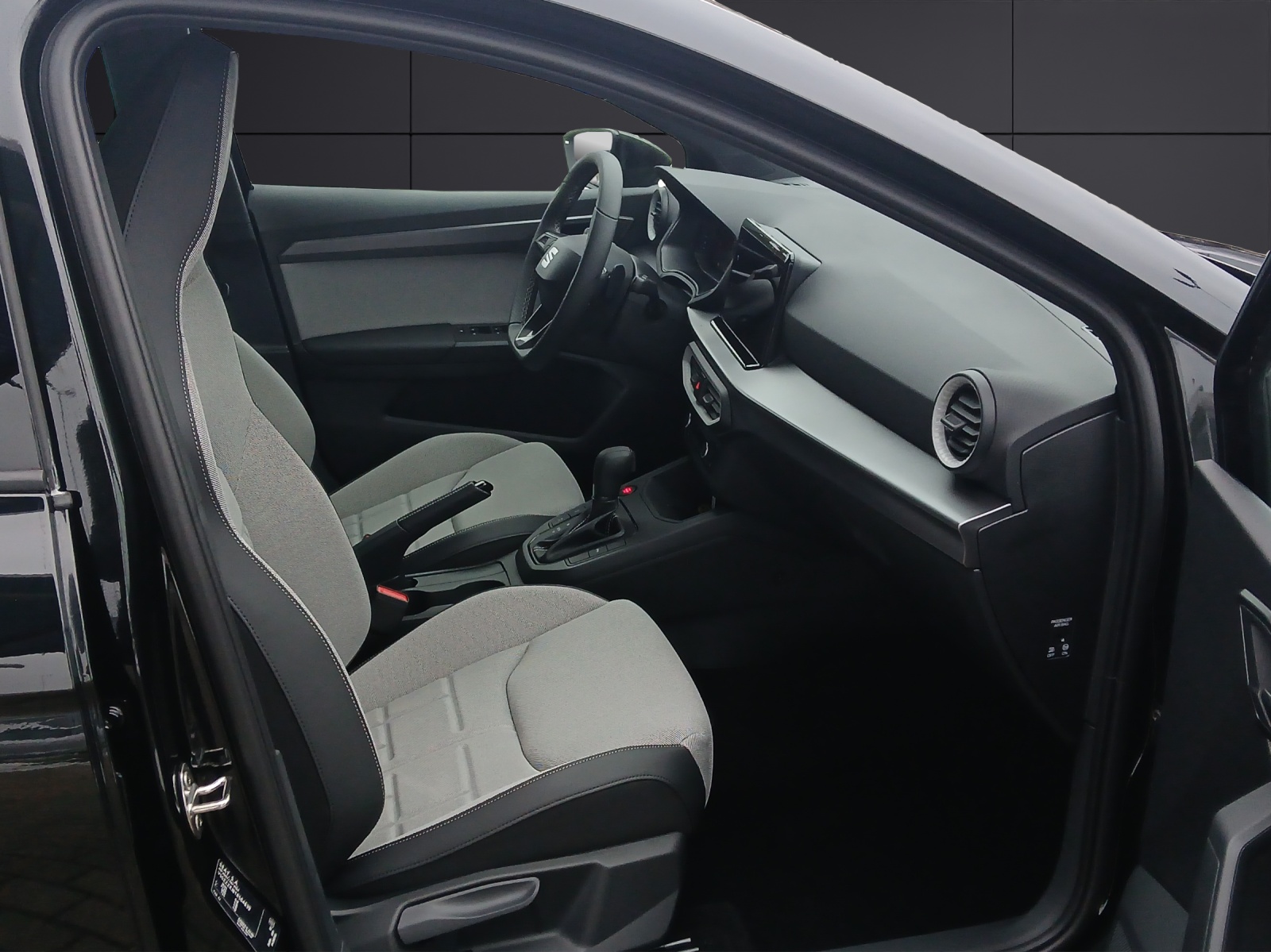 Fahrzeugabbildung SEAT Ibiza FR 1.0 TSI Voll-LED Navi ACC Kessy SH