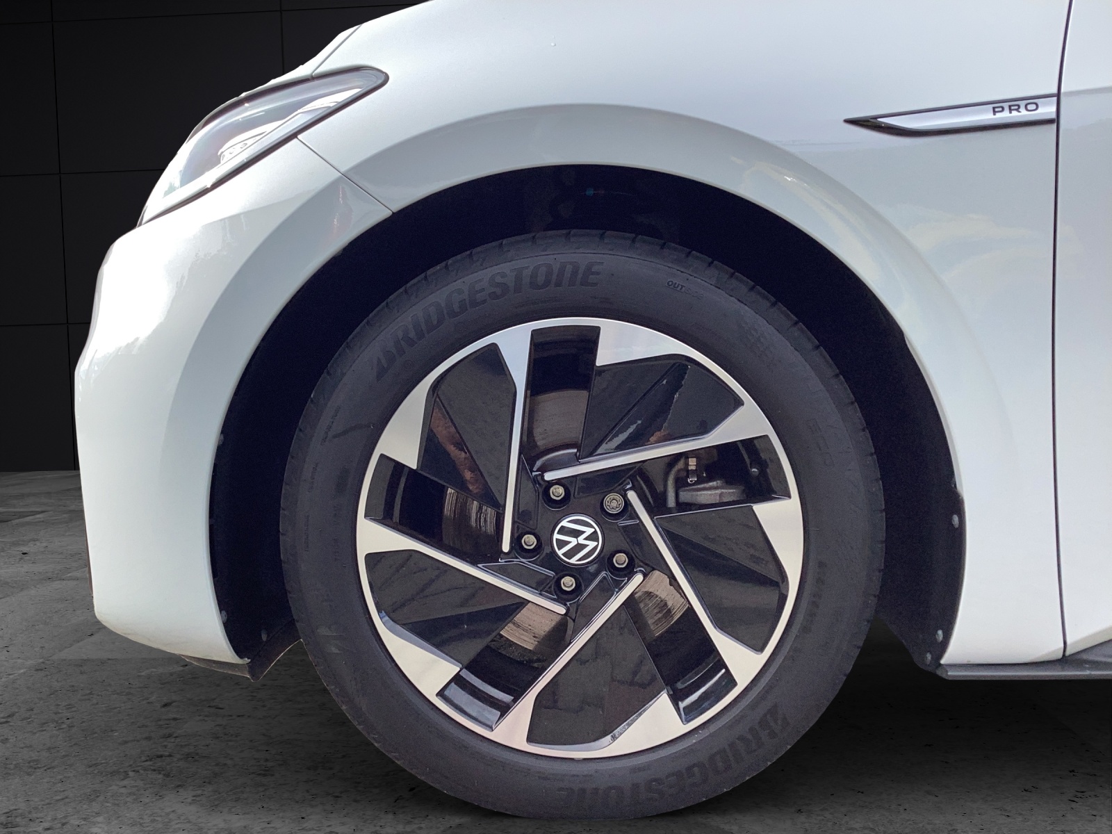 Fahrzeugabbildung Volkswagen ID.3 Pro Performance MATRIX ACC 18