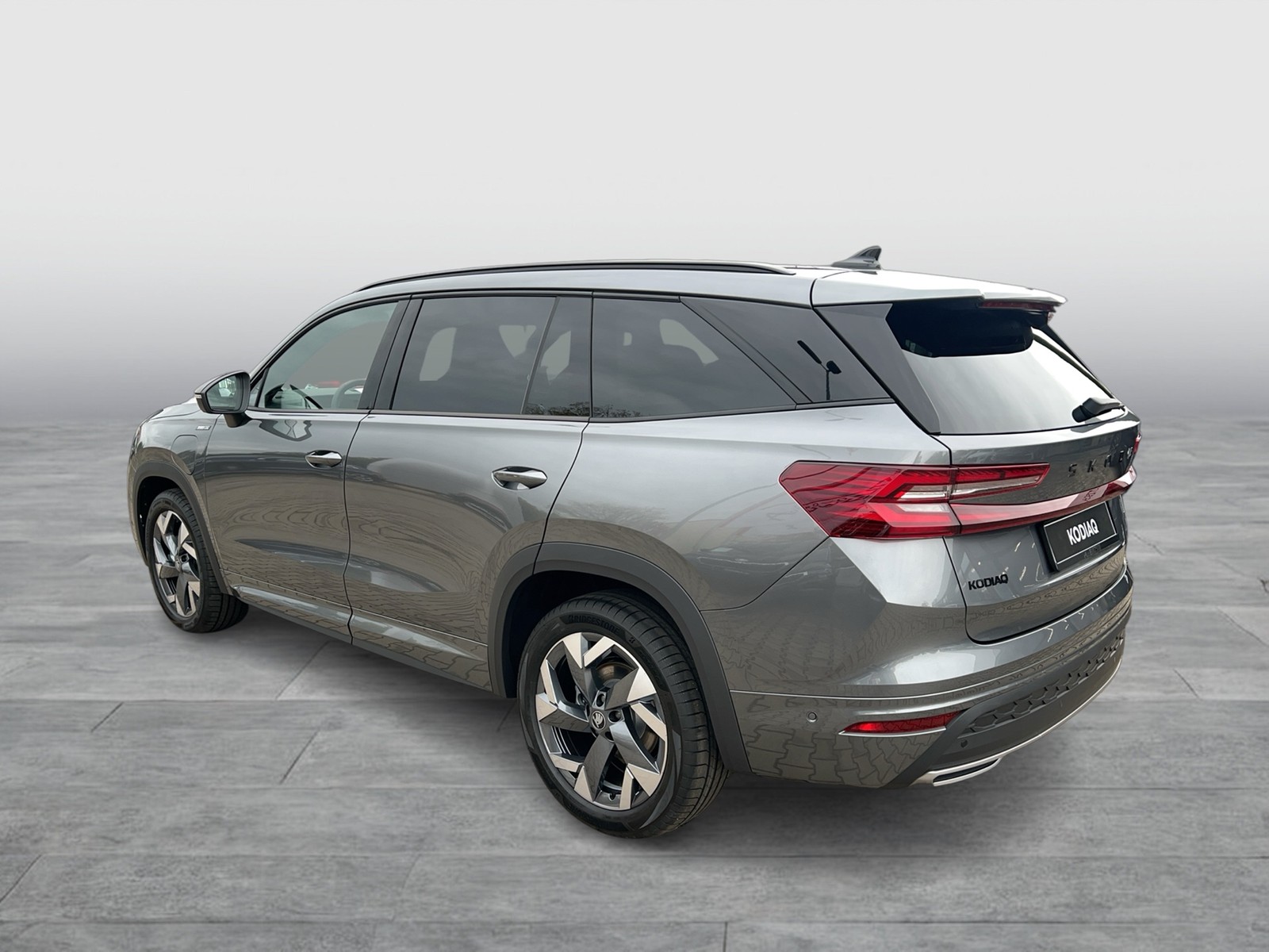 Fahrzeugabbildung SKODA Kodiaq iV Sportline AHK MATRIX 360° ASG