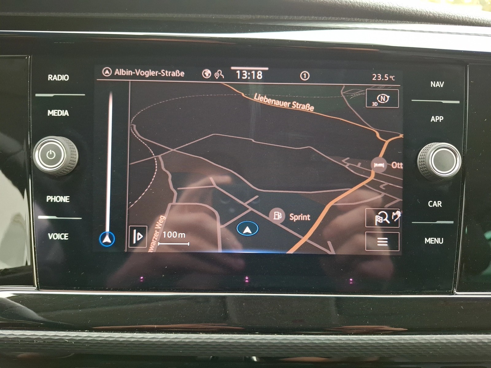 Fahrzeugabbildung Volkswagen T6 Multivan T6.1 TDI Gen. Six DSG 4-M LED AHK Navi ACC PDC SH
