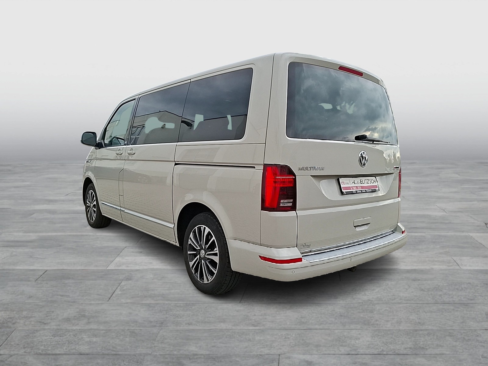 Fahrzeugabbildung Volkswagen T6 Multivan T6.1 TDI Gen. Six DSG 4-M LED AHK Navi ACC PDC SH