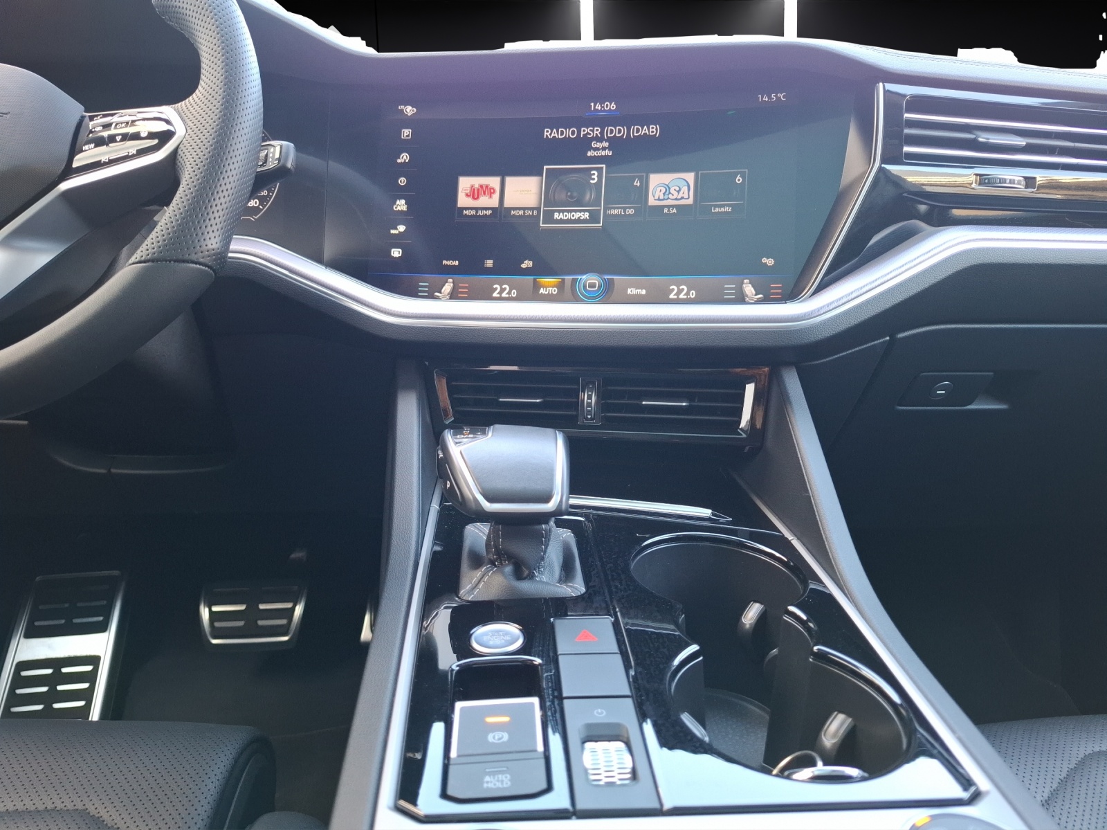 Fahrzeugabbildung Volkswagen Touareg TDI R-Line 4M Matrix AHK Pano Leder Luft AID ACC RFK SH 21