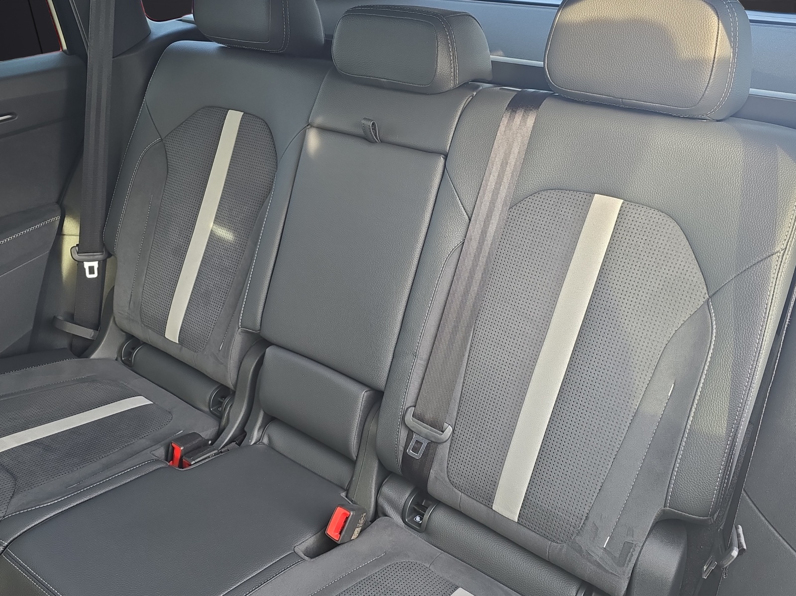 Fahrzeugabbildung SKODA Kodiaq 2.0 TDI 4x4 Sportline MATRIX AHZ ACC KAMERA