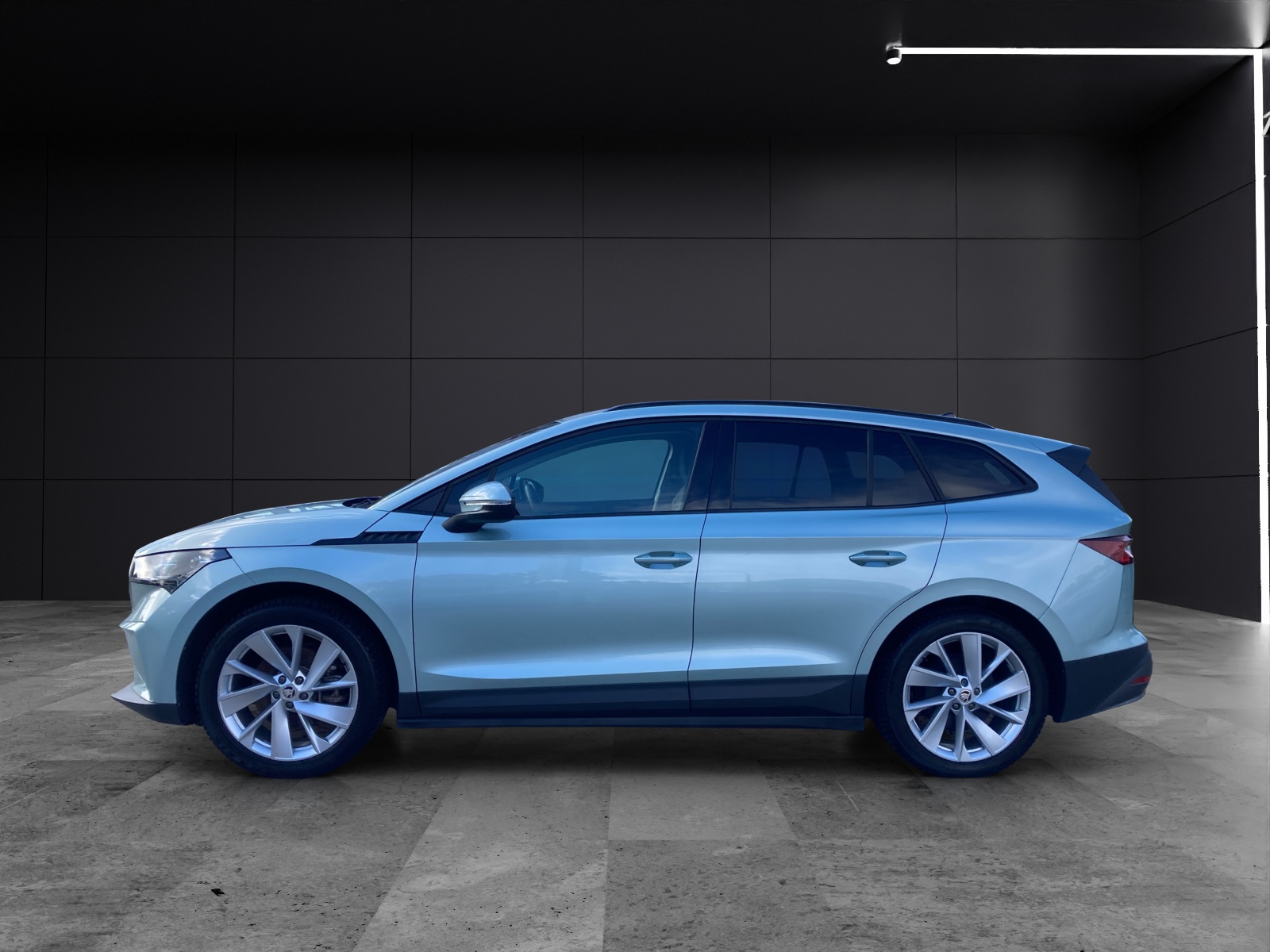 Fahrzeugabbildung SKODA ENYAQ iV 60 Lodge Matrix Navi Pano ACC RFK