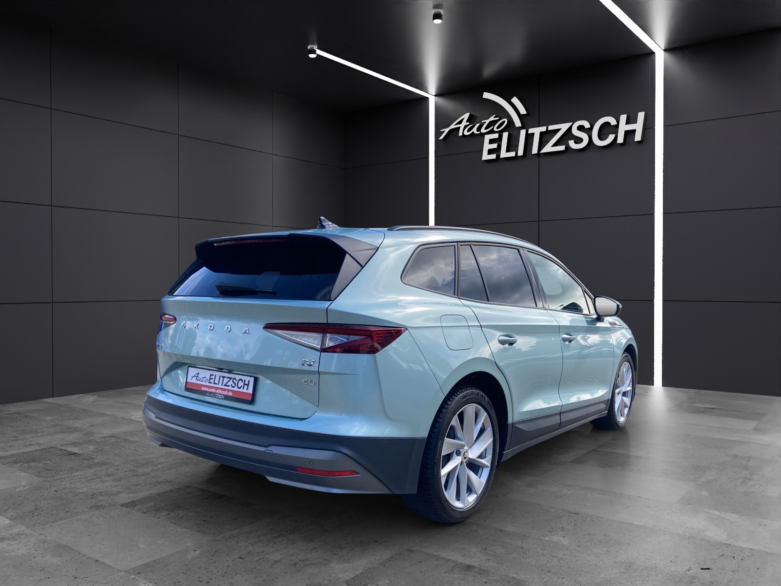 Fahrzeugabbildung SKODA ENYAQ iV 60 Lodge Matrix Navi Pano ACC RFK