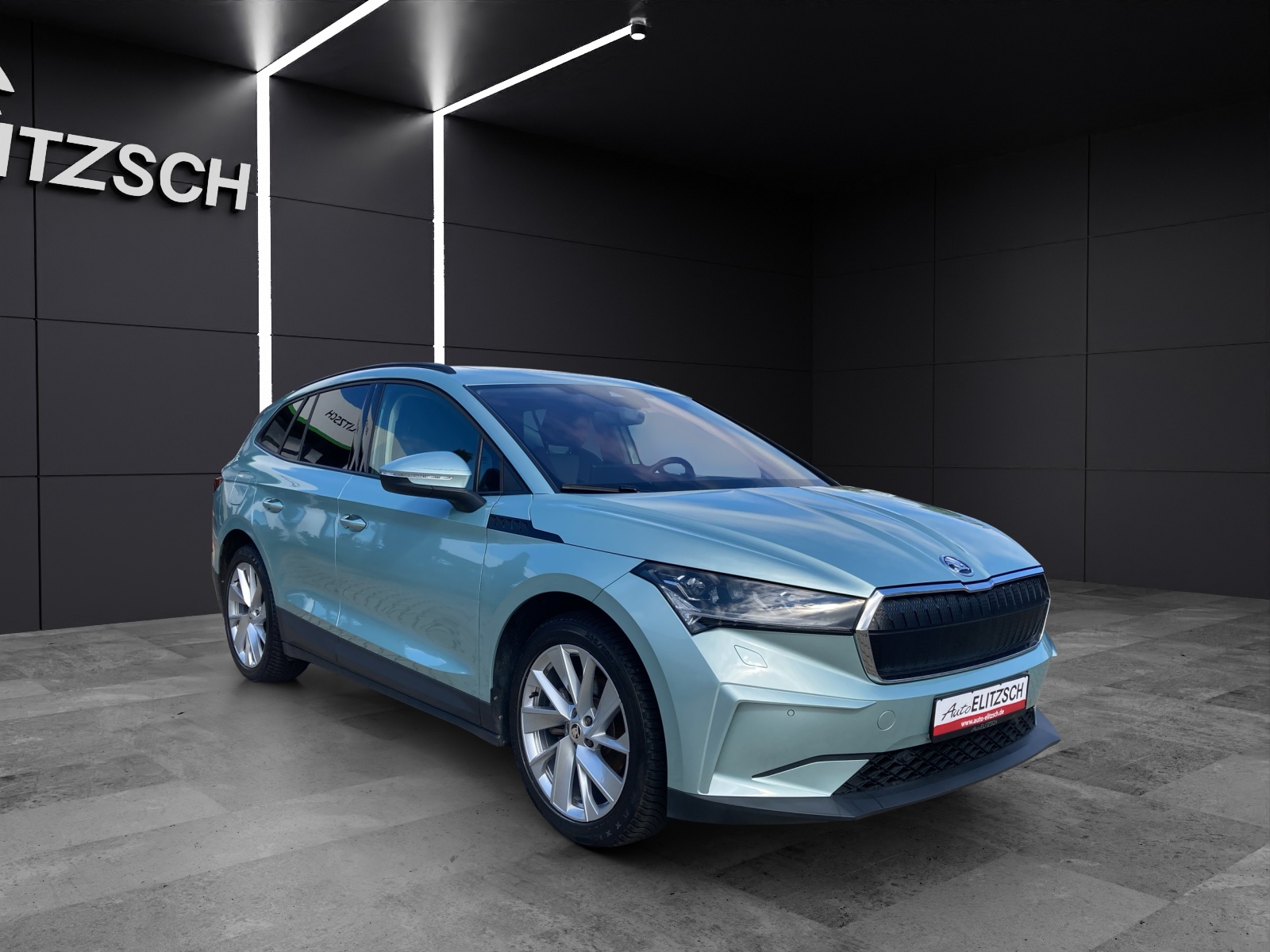Fahrzeugabbildung SKODA ENYAQ iV 60 Lodge Matrix Navi Pano ACC RFK