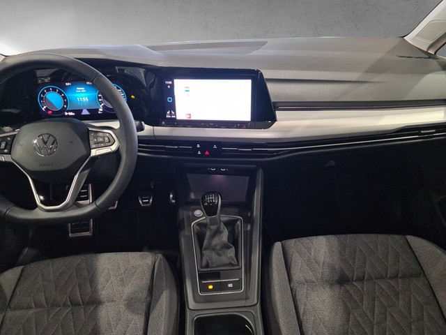 Fahrzeugabbildung Volkswagen Golf VIII TSI Move Kamera Navi LED VC