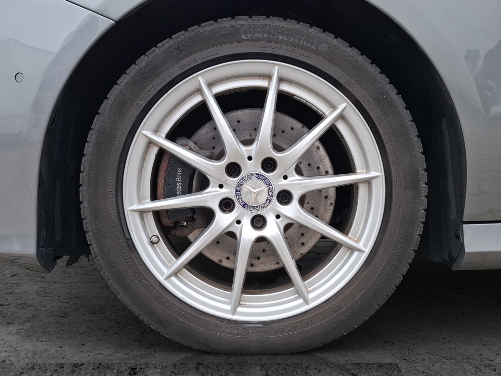 Fahrzeugabbildung Mercedes-Benz B 220 AMG-Line 4Matic LED Navi GRA 18