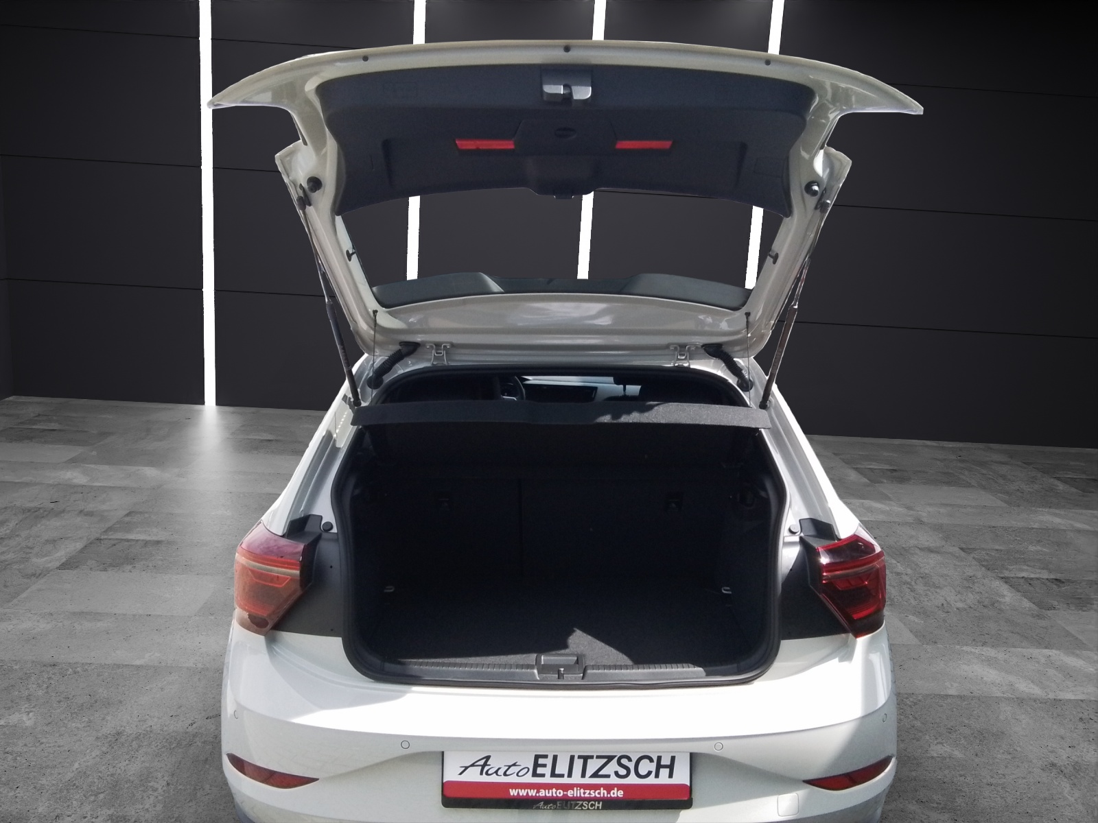 Fahrzeugabbildung Volkswagen Polo R-Line DSG NAVI LED AppConnect