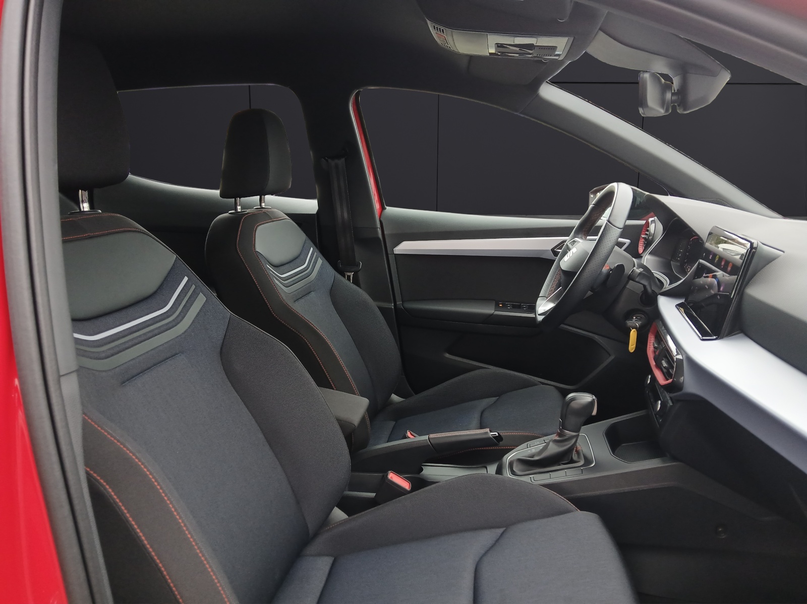 Fahrzeugabbildung SEAT Ibiza TSI FR-Line DSG LED Navi AID GRA PDC SH