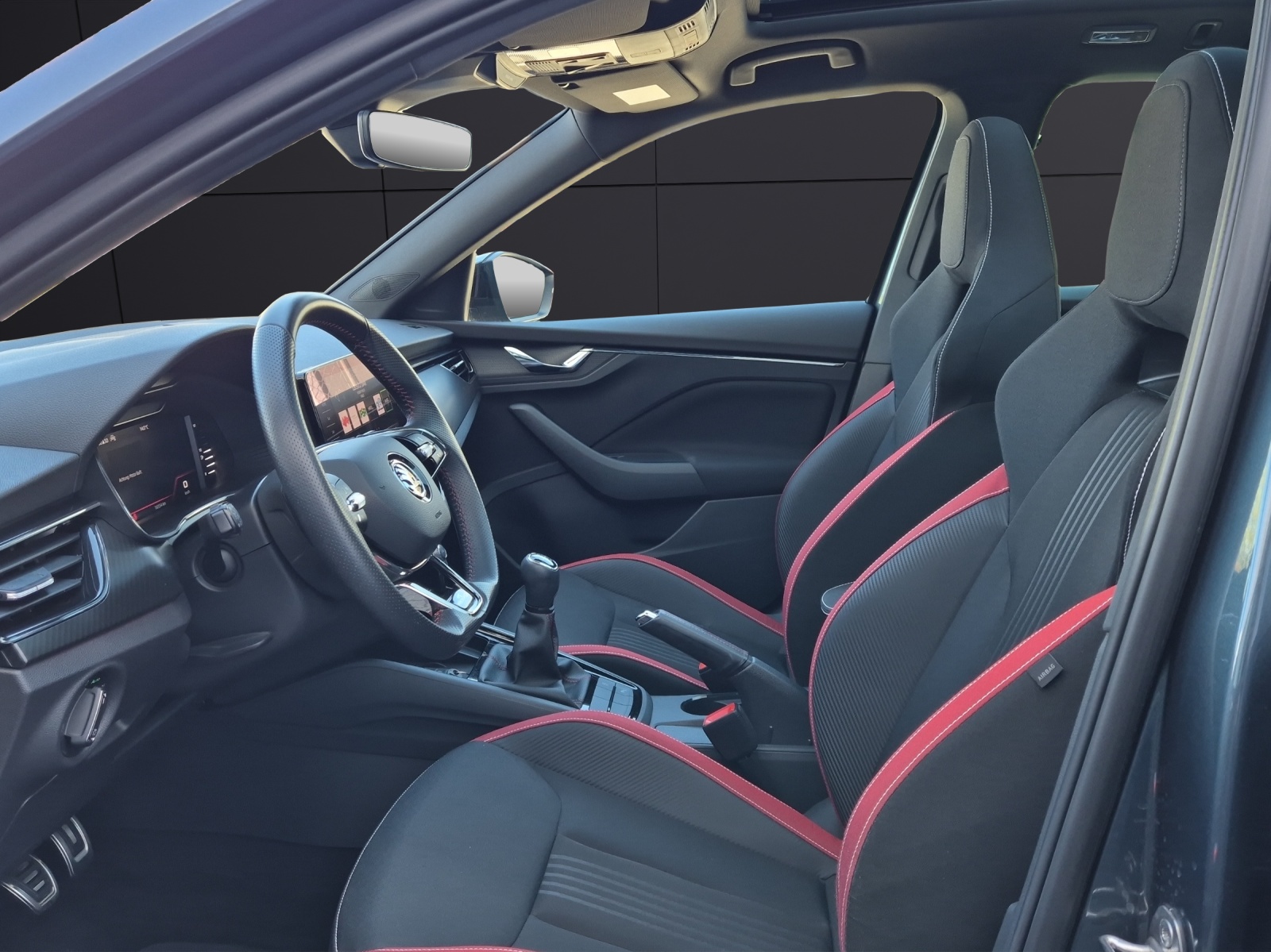 Fahrzeugabbildung SKODA Kamiq TSI Monte Carlo LED Navi Pano AID RFK SH beheiz FS 18