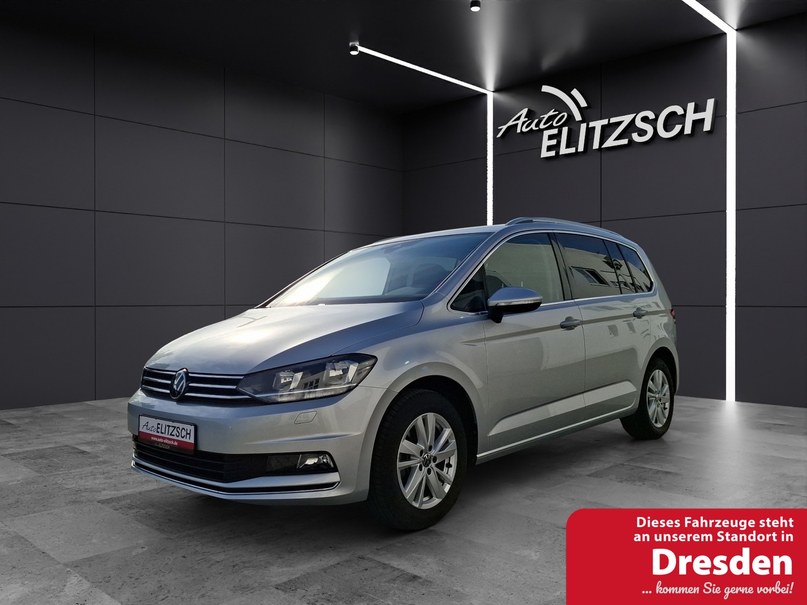 Volkswagen Touran TSI Highline DSG 7-Si AHK AID ACC RFK SH LM