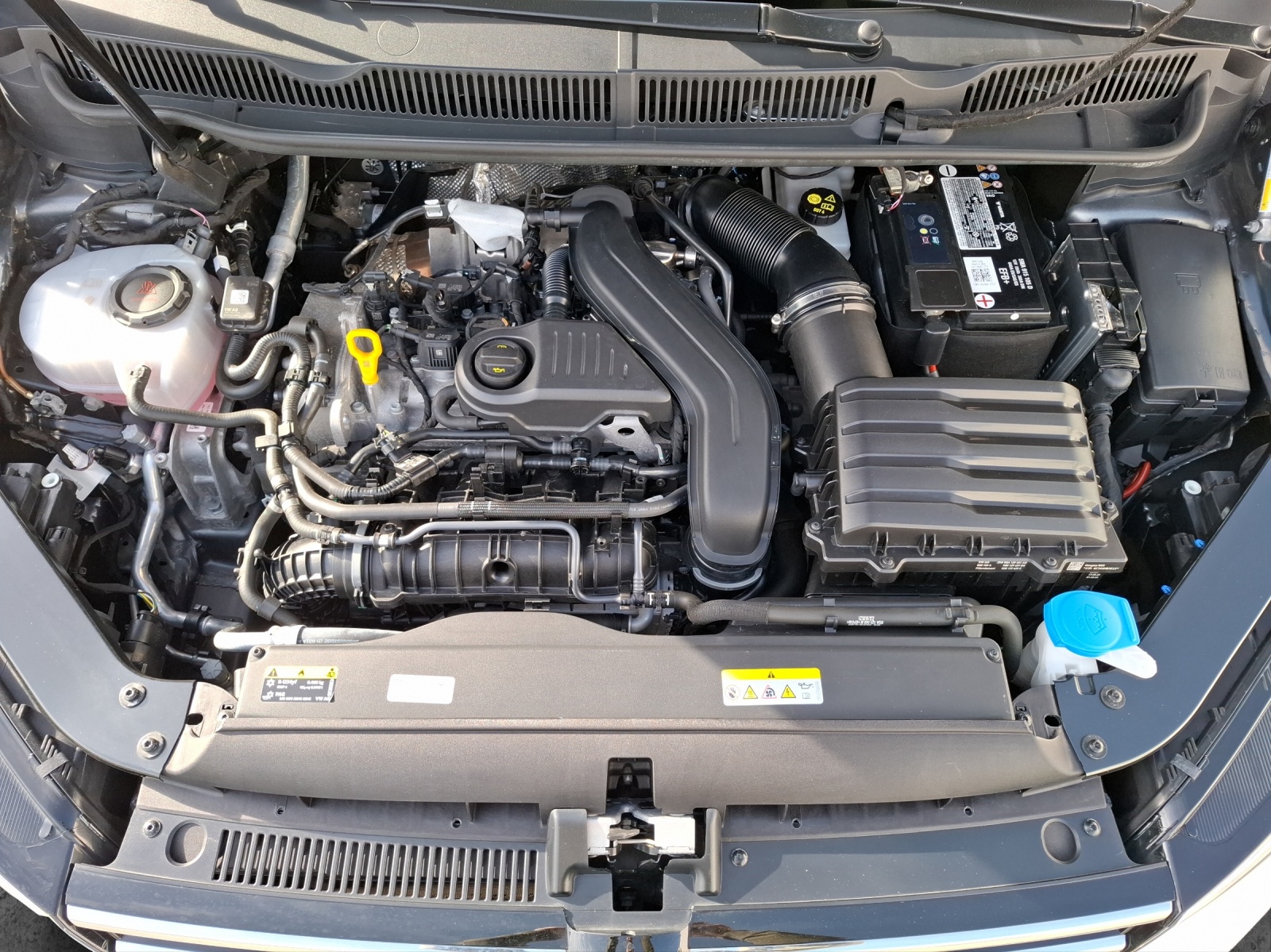 Fahrzeugabbildung Volkswagen Touran TSI Highline DSG 7-Si AHK AID ACC RFK SH LM