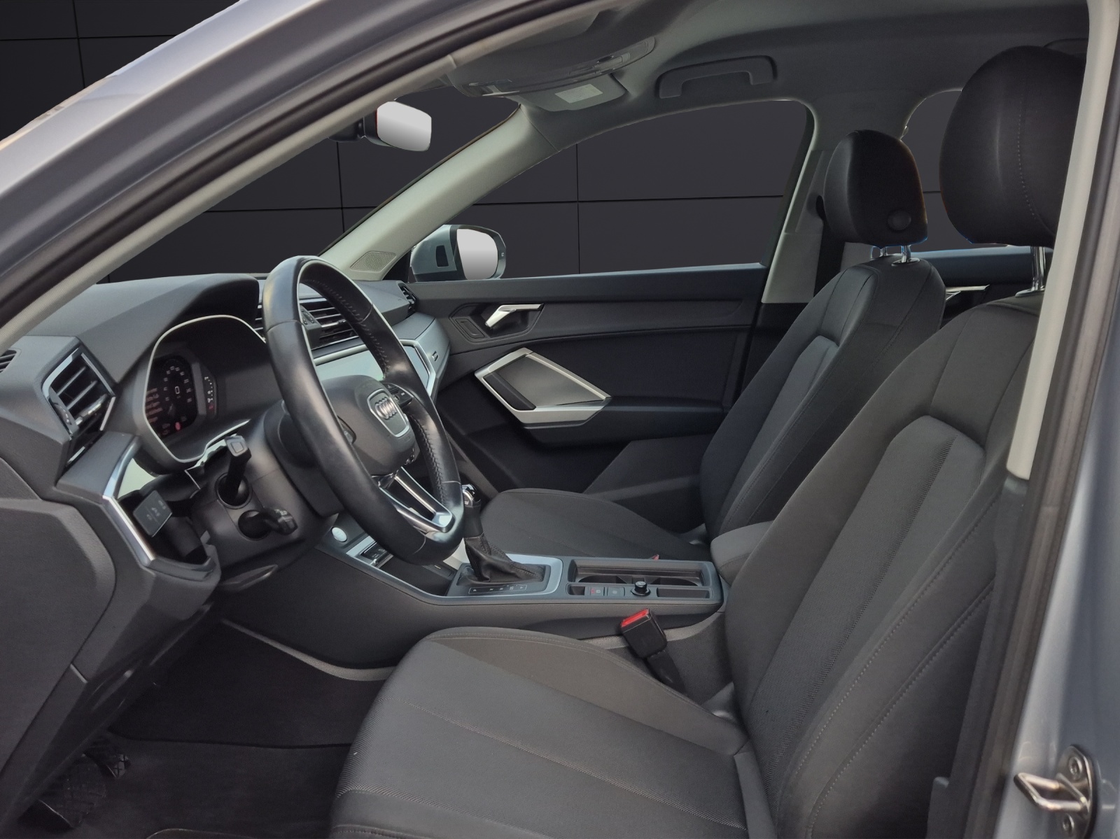 Fahrzeugabbildung Audi Q3 40 TFSI quattro S-tronic Standhzg. Matrix Navi AVC ACC RFK SH