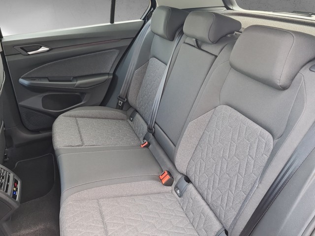 Fahrzeugabbildung Volkswagen Golf VIII 1.0 TSI Move Kamera