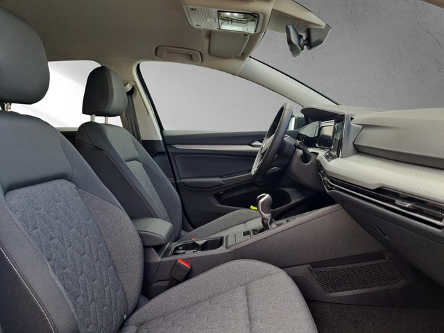 Fahrzeugabbildung Volkswagen Golf VIII 1.0 TSI Move Kamera