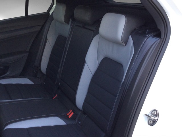 Fahrzeugabbildung Volkswagen Golf VIII GTD DSG Standhzg. Matrix Navi Leder AID ACC RFK HUD SH