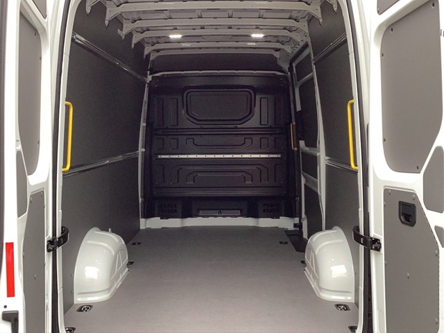 Fahrzeugabbildung Volkswagen Crafter Kasten 35 MR HD Klima RFK DAB GRA