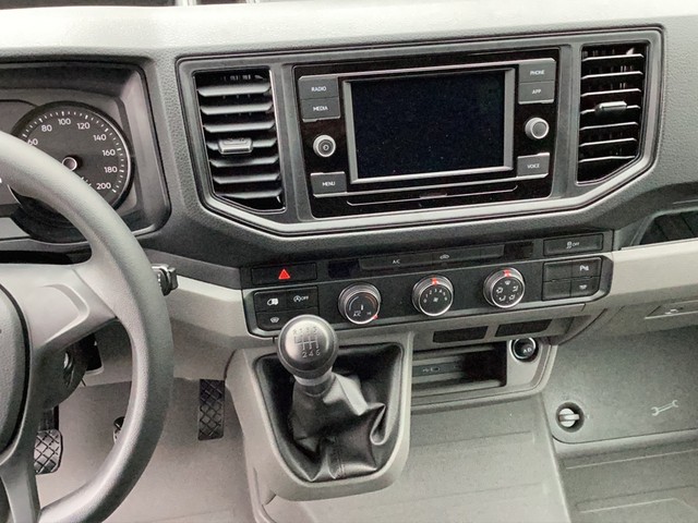 Fahrzeugabbildung Volkswagen Crafter Kasten 35 MR HD Klima RFK DAB GRA