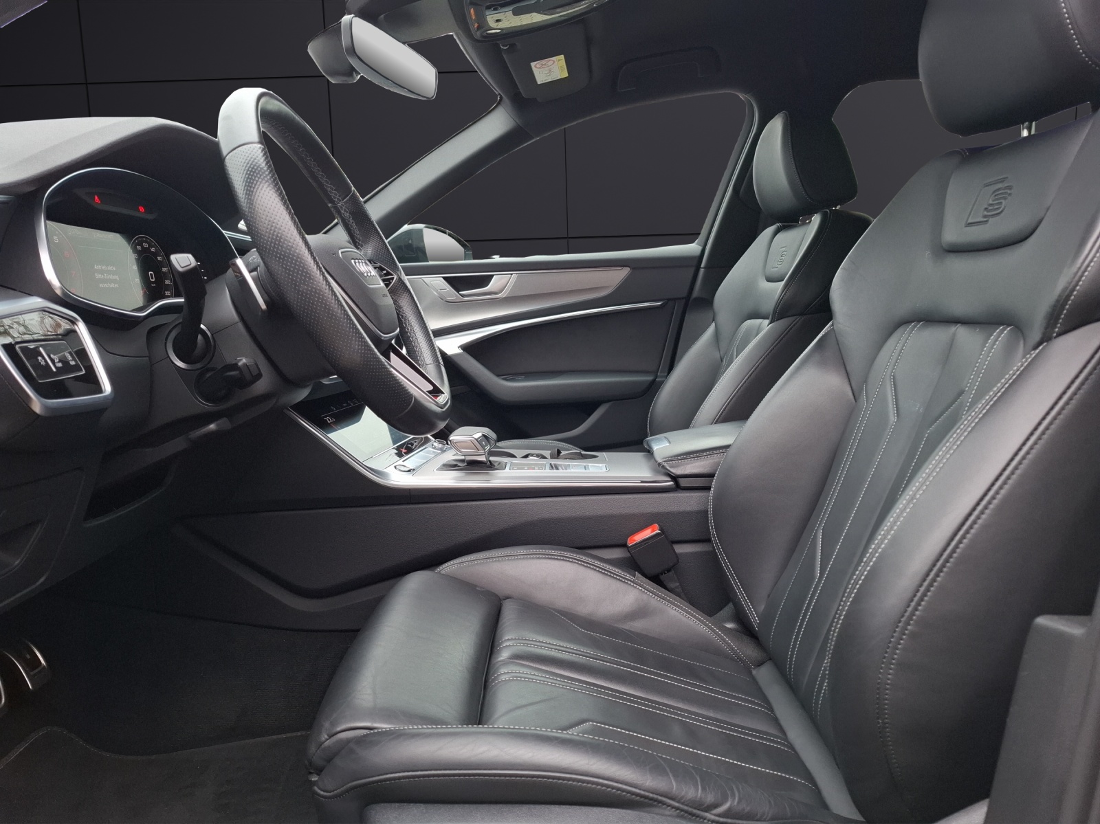 Fahrzeugabbildung Audi A6 Avant 55 TFSI Sport quattro S-tronic S-Line Matrix Leder AVC ACC RFK