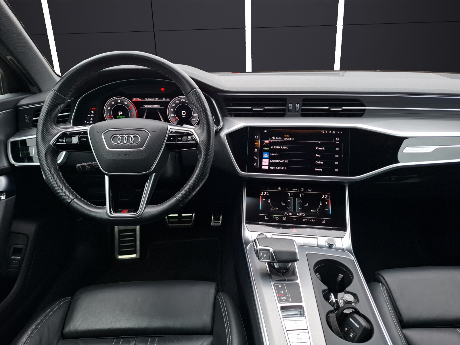 Fahrzeugabbildung Audi A6 Avant 55 TFSI Sport quattro S-tronic S-Line Matrix Leder AVC ACC RFK