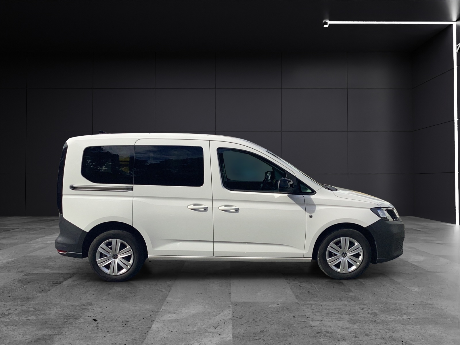 Fahrzeugabbildung Volkswagen Caddy Kombi TSI 5-Sitze DSG NAVI RÜCK MFL