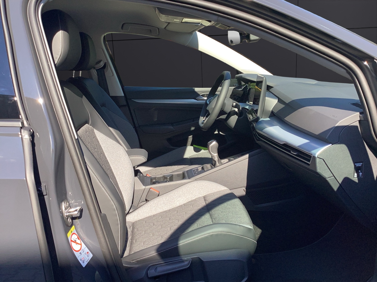 Fahrzeugabbildung Volkswagen Golf eTSI Energy LED readyToDiscover