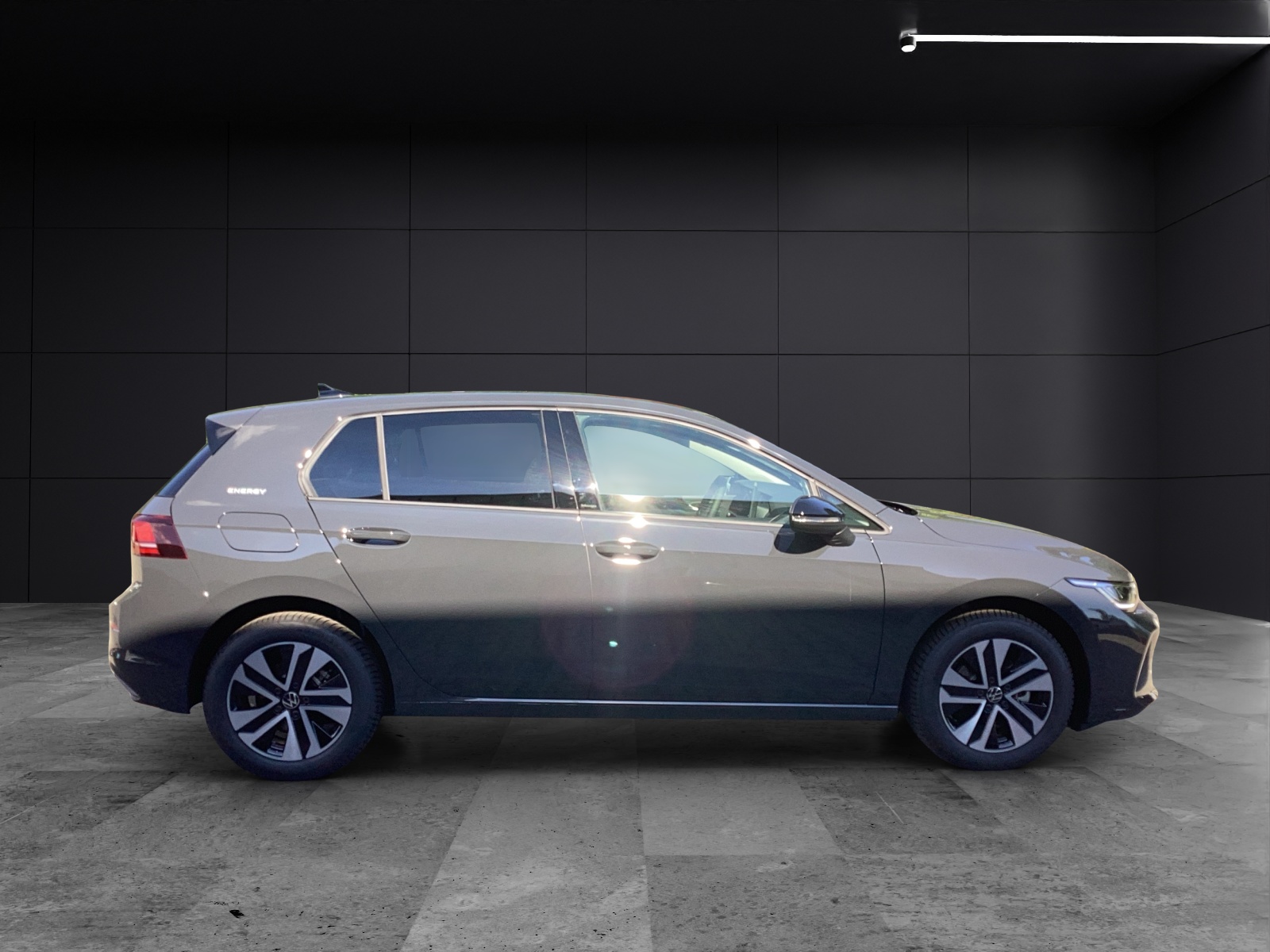 Fahrzeugabbildung Volkswagen Golf eTSI Energy LED readyToDiscover