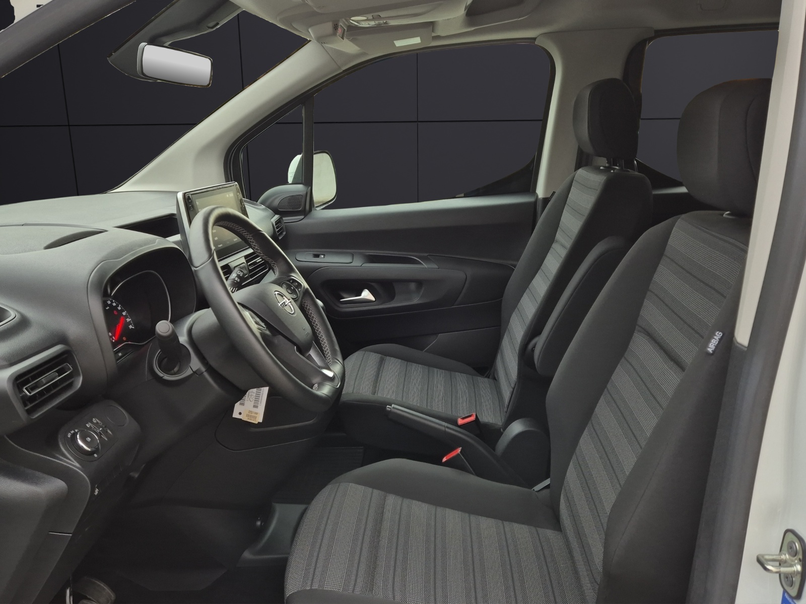 Fahrzeugabbildung Opel Combo Life Edition XL Kamera LHZ AppConnect DAB
