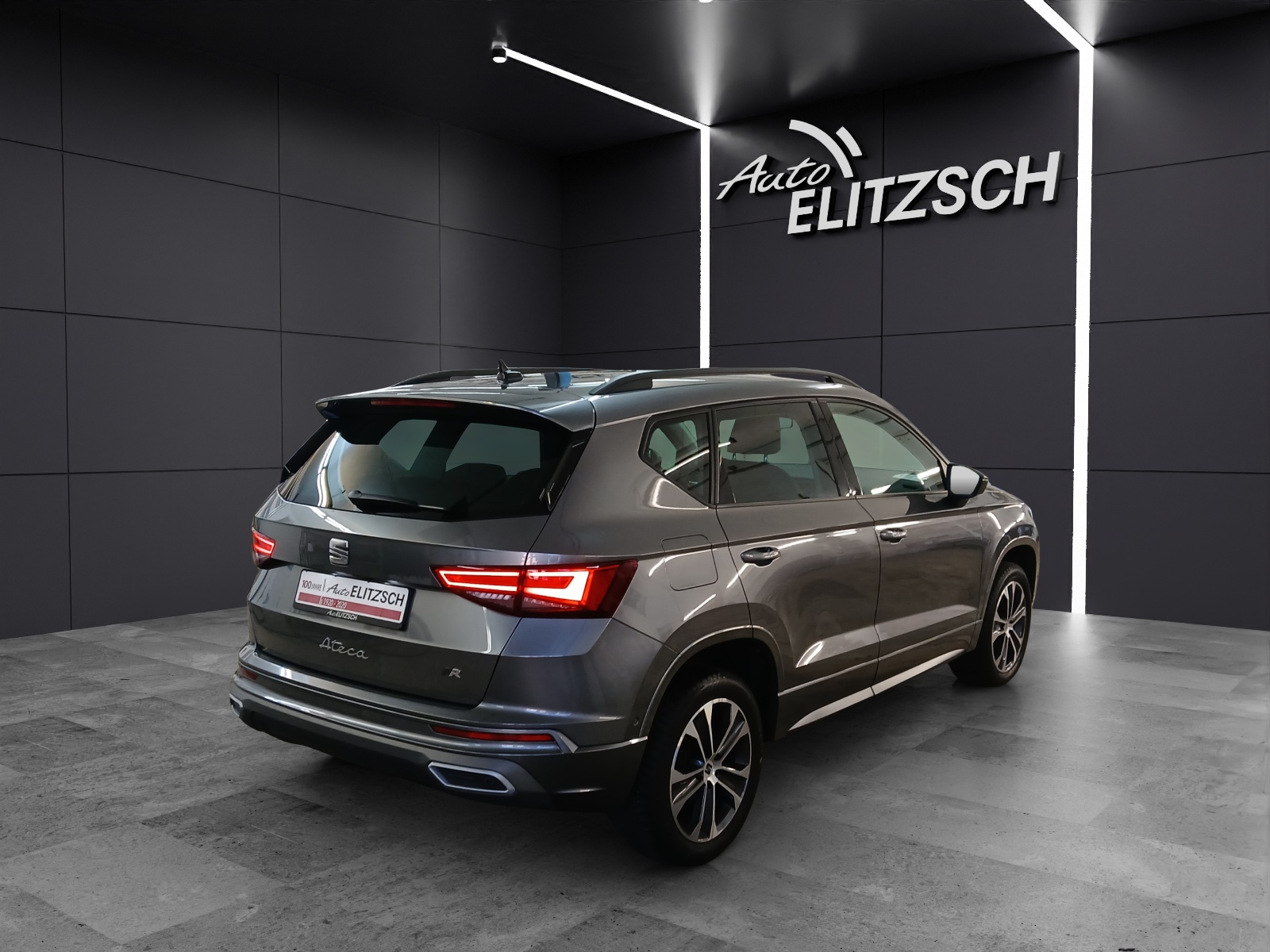 Fahrzeugabbildung SEAT Ateca TSI FR LED AHK Navi AID ACC RFK SH