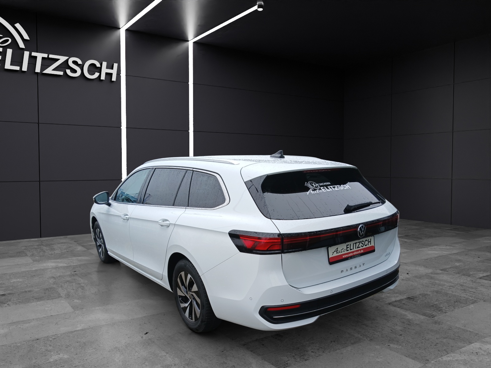 Fahrzeugabbildung Volkswagen Passat eTSI Business DSG LED Navi AID HUD ACC PDC SH LM