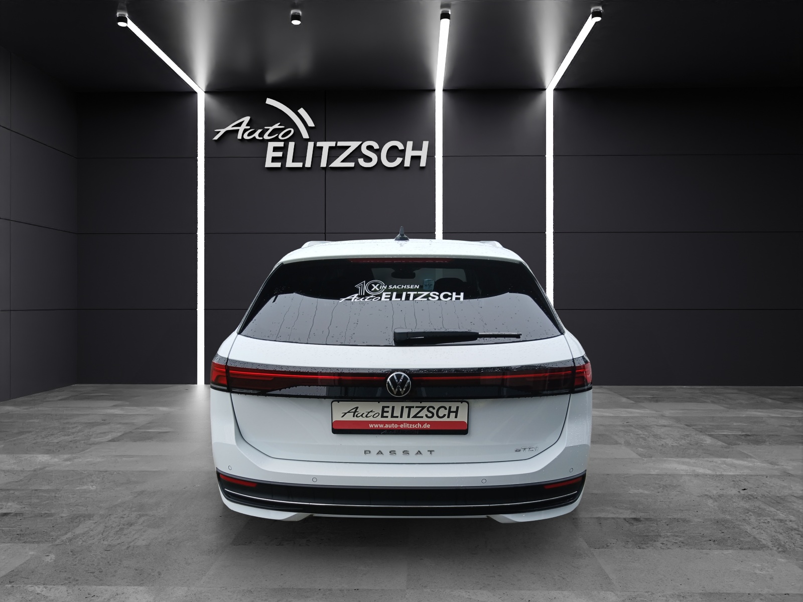 Fahrzeugabbildung Volkswagen Passat eTSI Business DSG LED Navi AID HUD ACC PDC SH LM