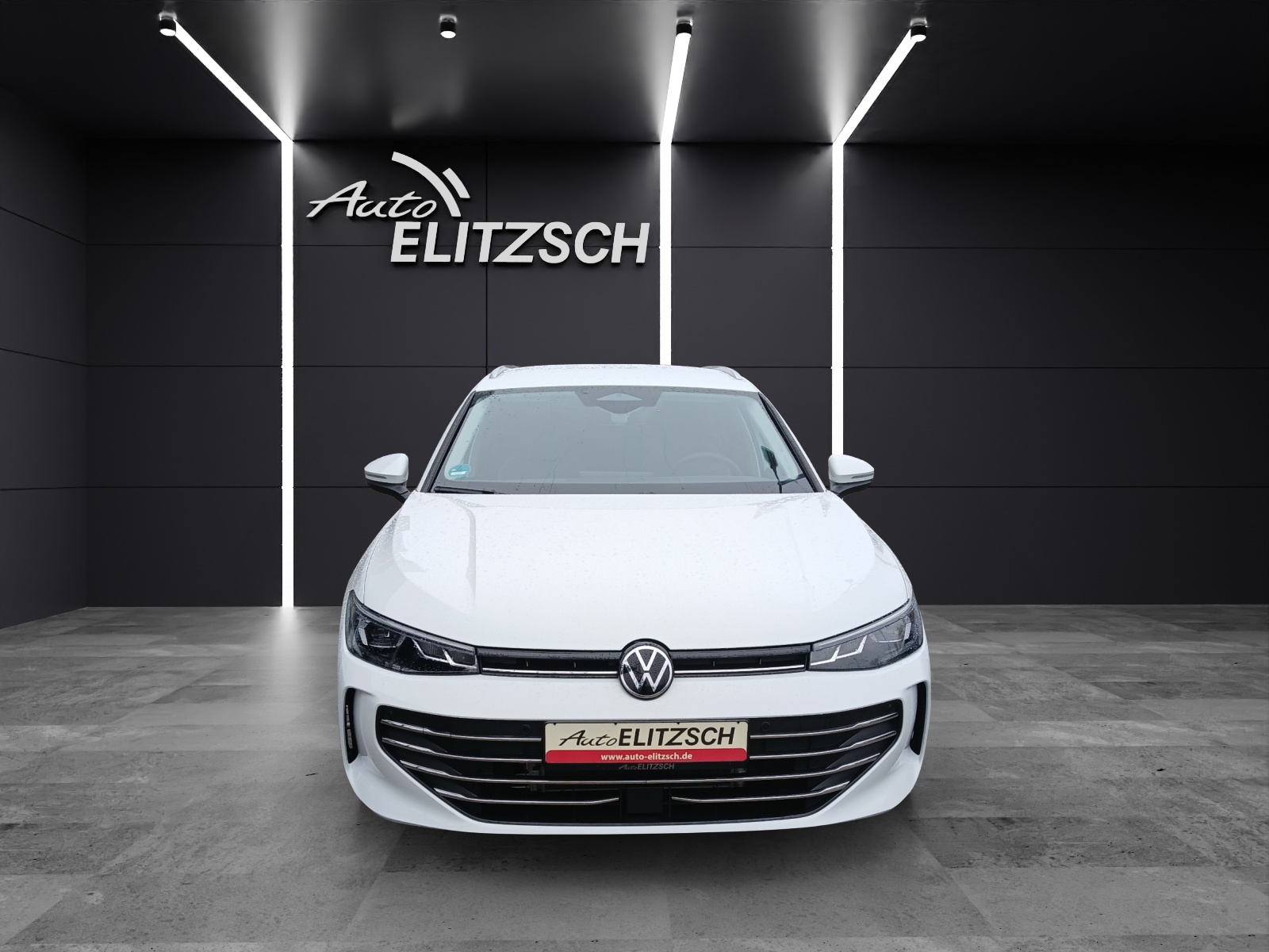 Fahrzeugabbildung Volkswagen Passat eTSI Business DSG LED Navi AID HUD ACC PDC SH LM
